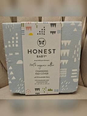 HONEST BABY 100% Organic Cotton Changing Pad Cover - Light Blue Geo Print NEW